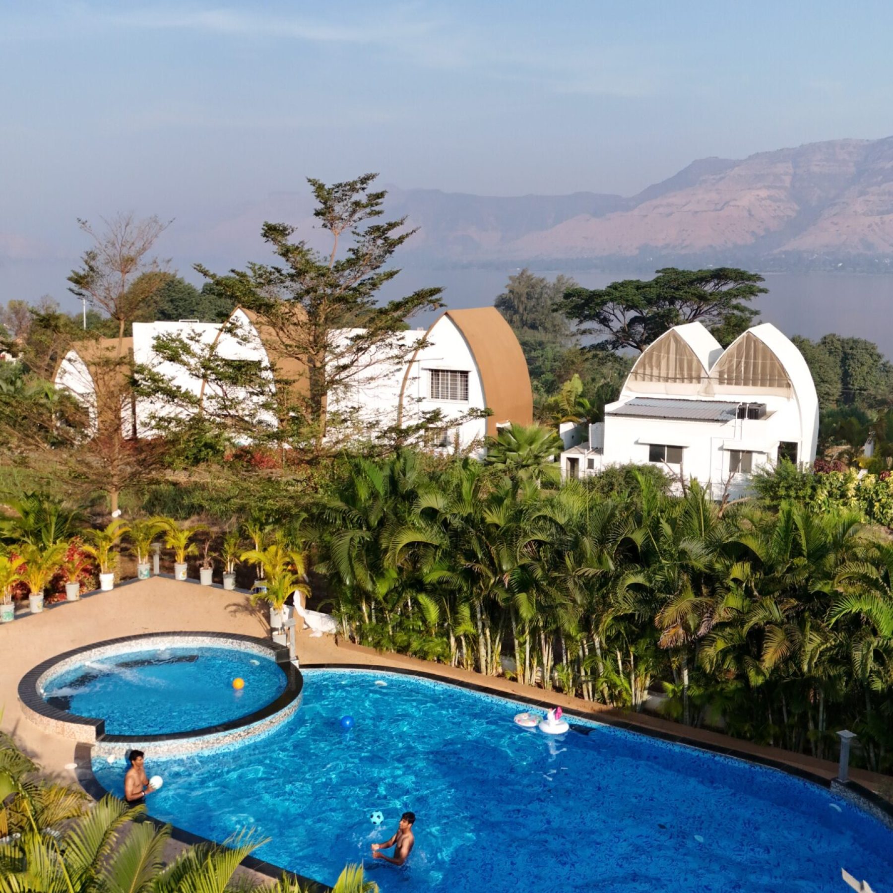 Magnus Caverns Resort
